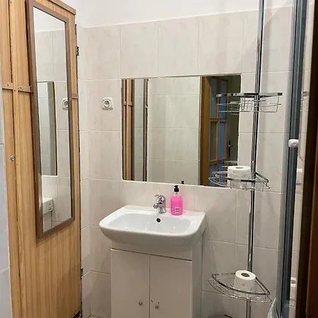 Apartment Suterena U Urszuli Z Parkingiem & Ogrodem Sopot